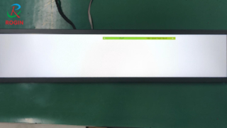23,9-calowy wyświetlacz LCD typu barowego 1920 * 360 LVDS 500nitowy ekran LCD